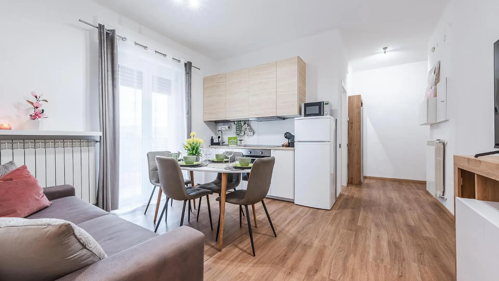 Apartament Essenza Moderna - Zona Ospedale Civile Brescia